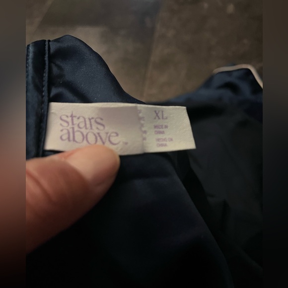 1924* Stars Above Navy with White Piping Silky Pajama Top - Picture 2 of 2